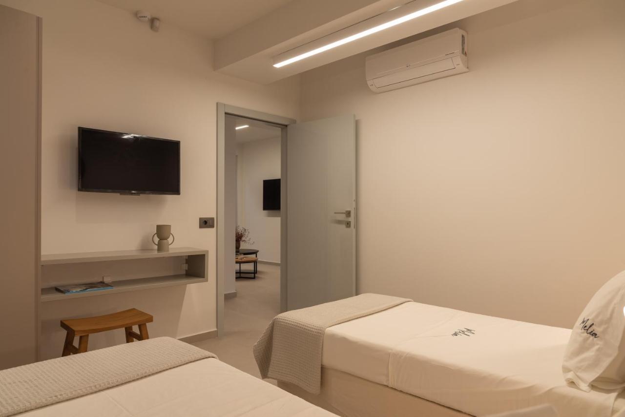 Athina Luxury Villa, With Pool & Walk To The Beach, By Thinkvilla 하니아 외부 사진