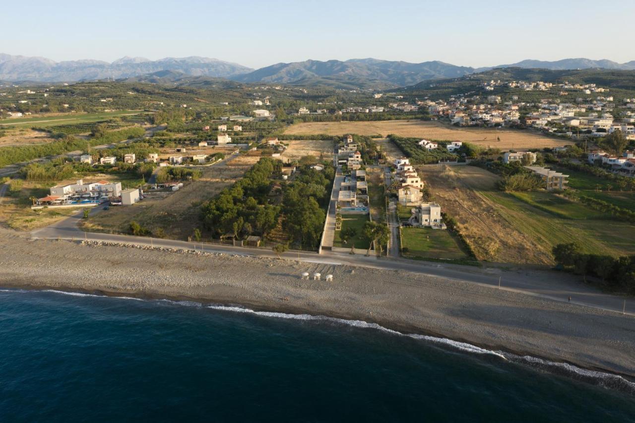 Athina Luxury Villa, With Pool & Walk To The Beach, By Thinkvilla 하니아 외부 사진